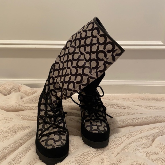 NWOT Coach Signature Tapestry Boots - Picture 4 of 7
